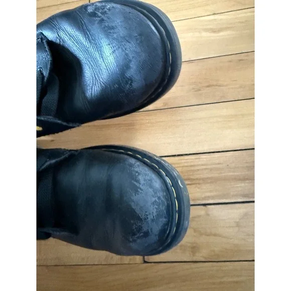 Dr. Martens black combat boots heart laces - Picture 3 of 10